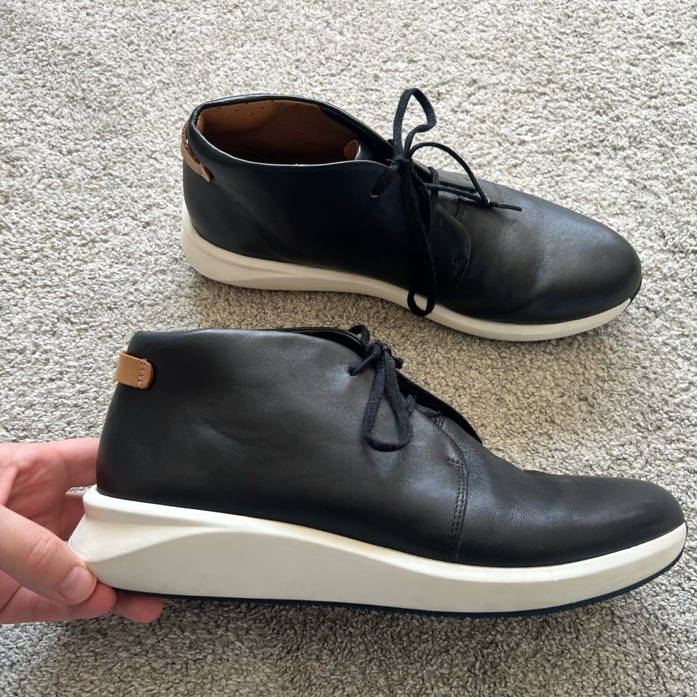 Clarks Unstructured Women's Un Rio Mid - Size 9.5 Black Leather Lace Up Sneaker - Picture 2 of 7